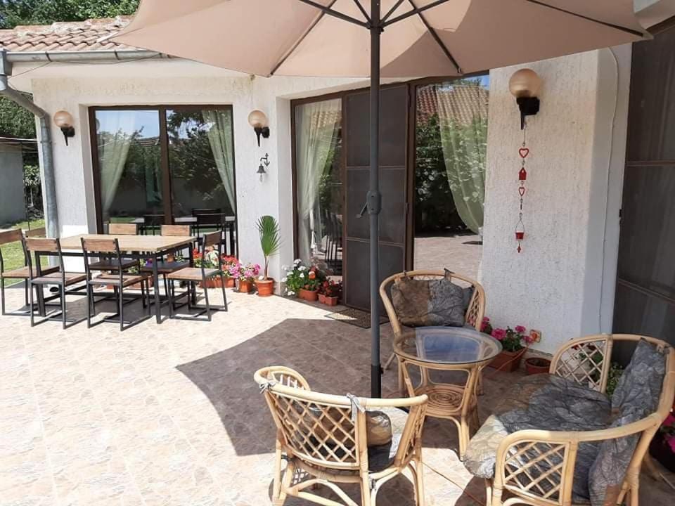 Guesthouse Oasis-Шабла Экстерьер фото