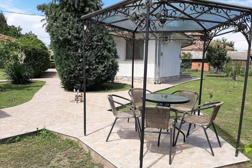 Guesthouse Oasis-Шабла Экстерьер фото