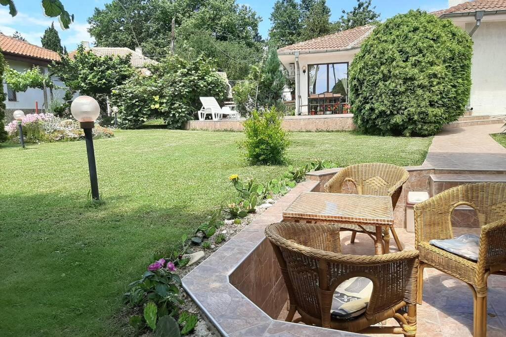 Guesthouse Oasis-Шабла Экстерьер фото