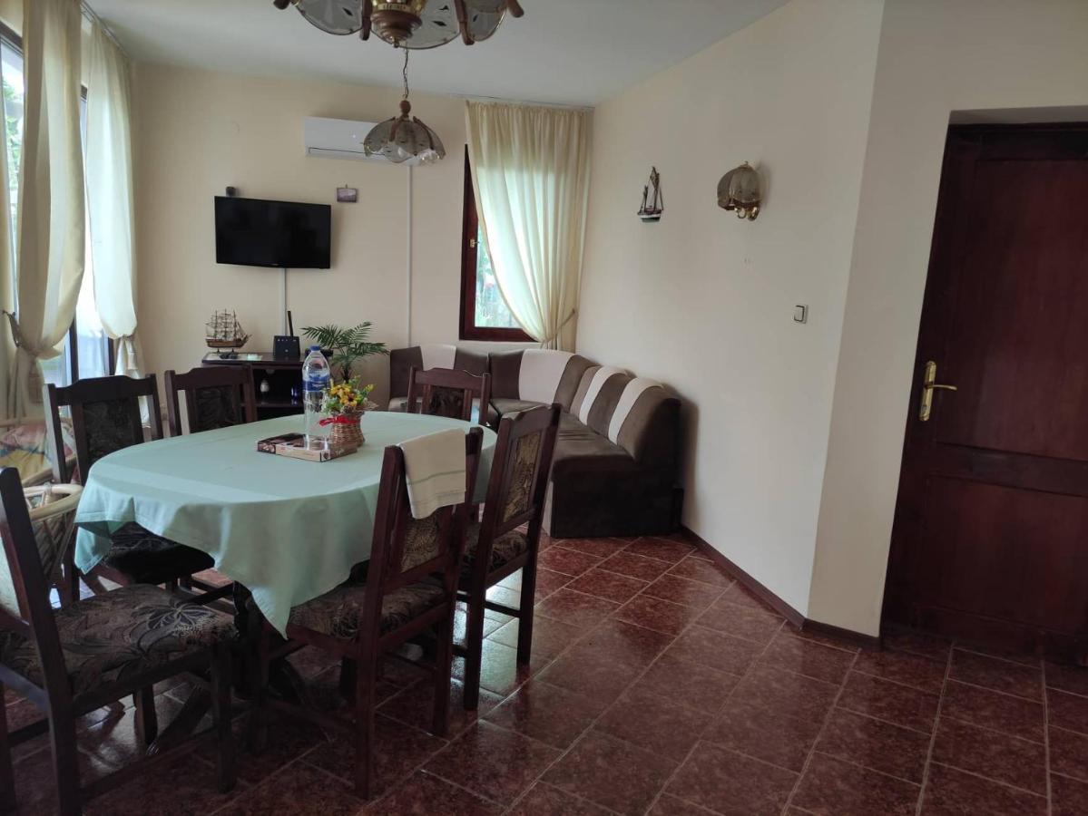 Guesthouse Oasis-Шабла Экстерьер фото