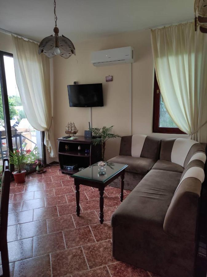 Guesthouse Oasis-Шабла Экстерьер фото