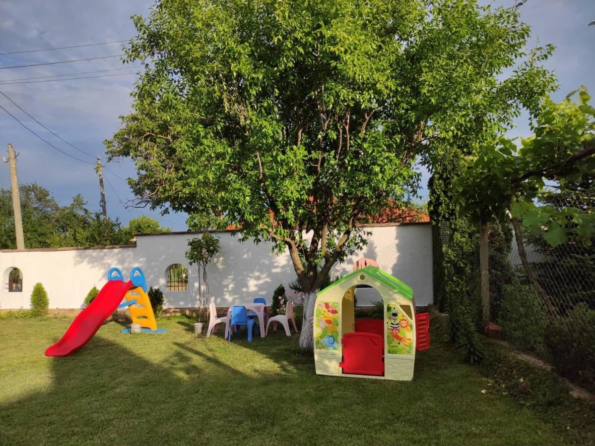 Guesthouse Oasis-Шабла Экстерьер фото